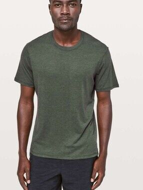 Lululemon Men's Short Sleeve Jersey Tee Size XL